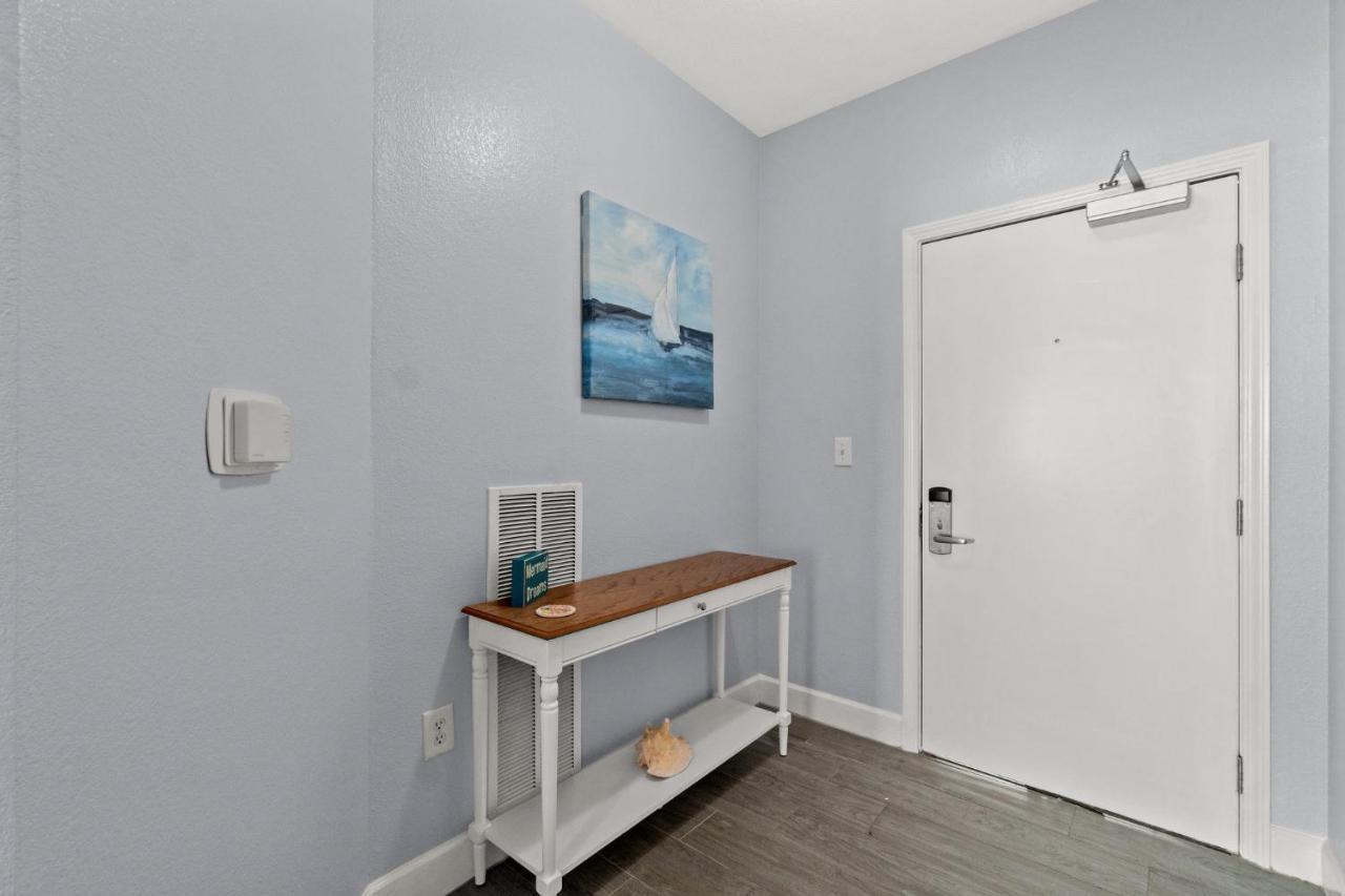 Tidewater Beach Luxury Penthouse With Resort Amenities And A View! 파나마 시티 외부 사진
