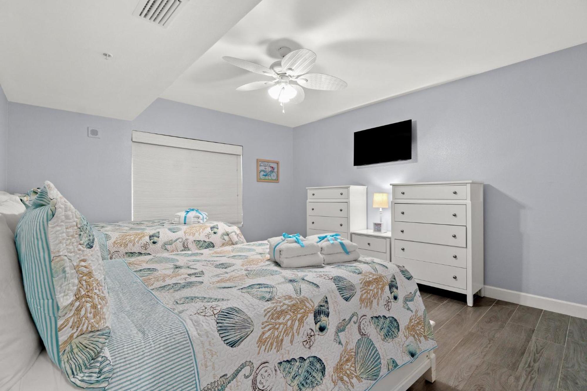 Tidewater Beach Luxury Penthouse With Resort Amenities And A View! 파나마 시티 외부 사진